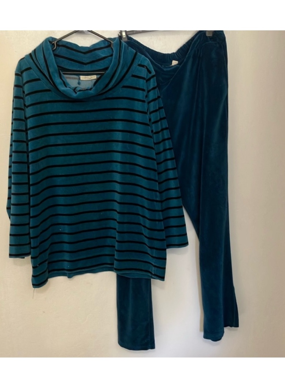 Appleseed's Teal and Black Striped Pajama Set